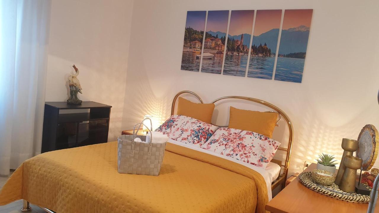 コモCasa Vacanze Serenaアパートメント エクステリア 写真